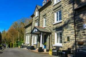 Glyntwrog House