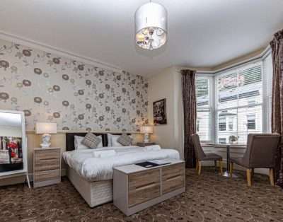 Snooze B&B