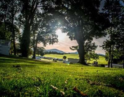 Coed Helen Caravan and Lodge Park