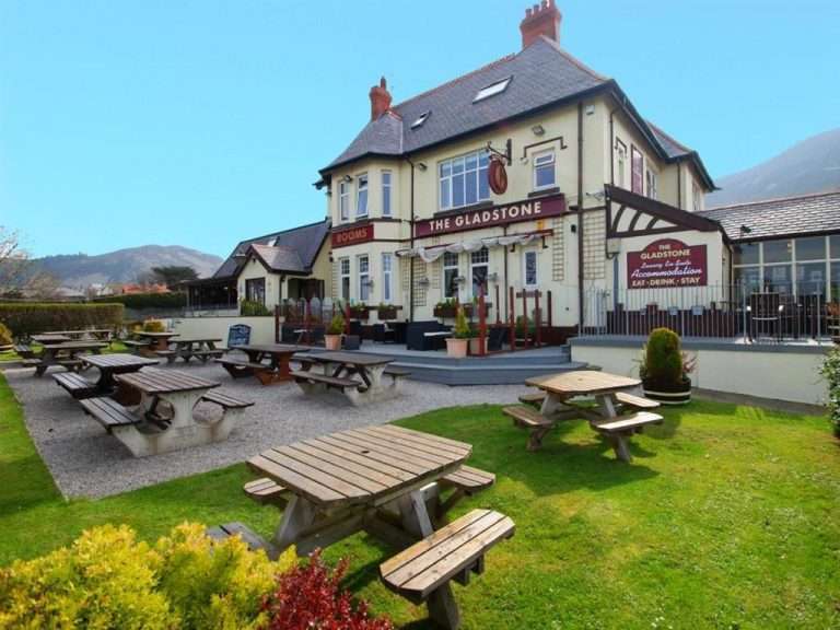 The Gladstone Seaside Inn
