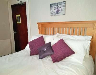 Min y Don Guest House
