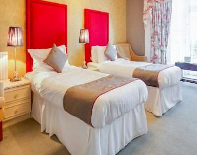 OYO Lamphey Hall Hotel