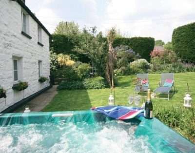 Foxes Reach Holiday Cottage