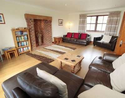 Barcud Lodge