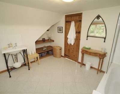 Holly Tree Lodge