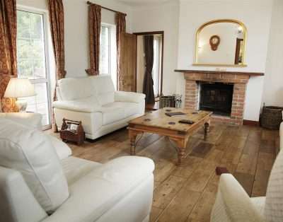 Holly Tree Lodge