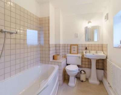 Lower Lodge Holiday Cottage