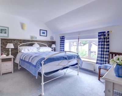 1 Tan yr Eglwys Holiday Cottage