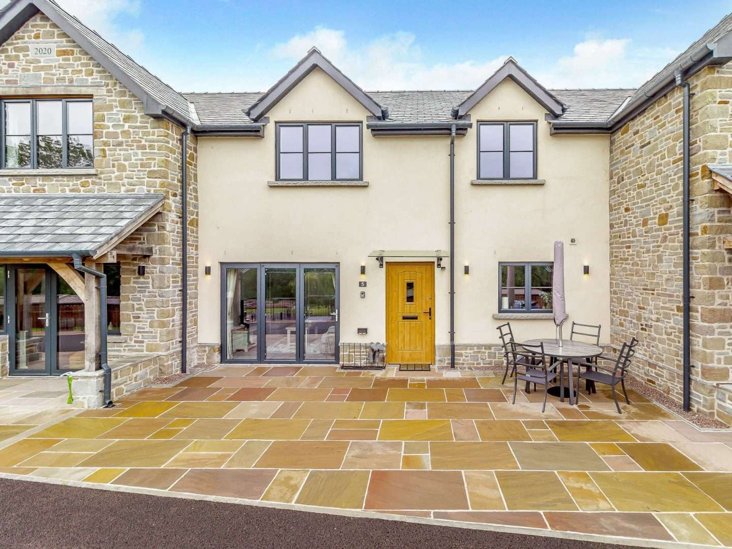 4 Alice Springs Lodge Usk Wye Valley