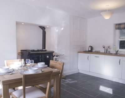 Bronfelin & Troed-y-Rhiw Holiday Cottages