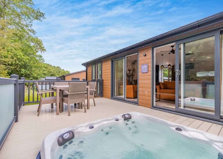 Plas Isaf Lodge Retreat, Caerwys